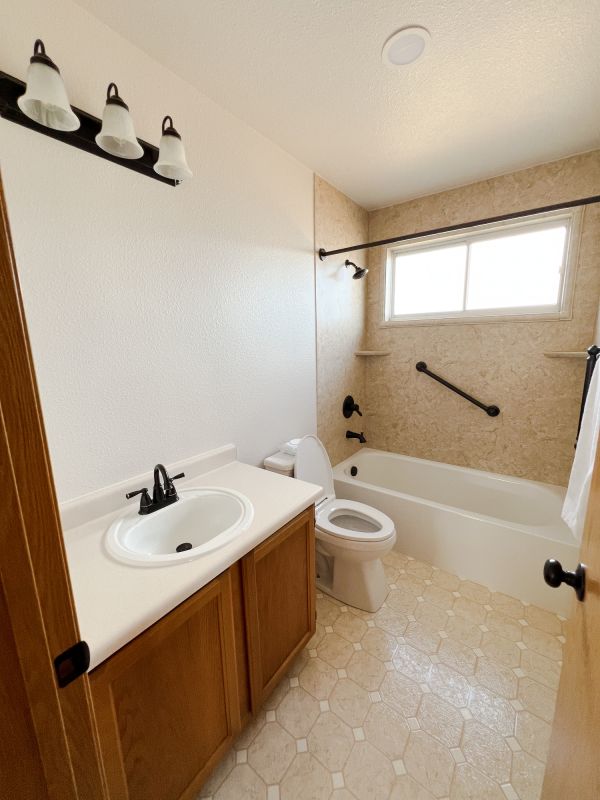 Top Bathroom Remodeling Companies in Alvin, TX